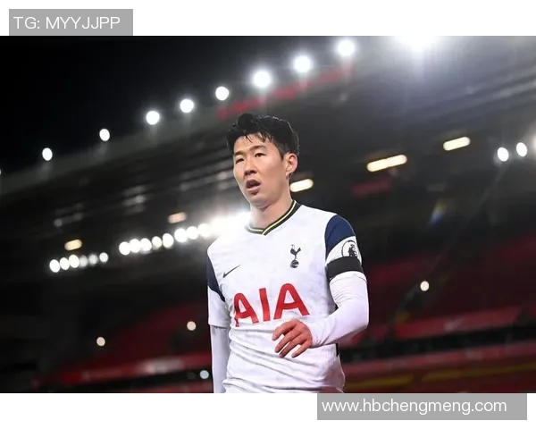 足坛巨星全方位点评解析技战术与个人成长之路